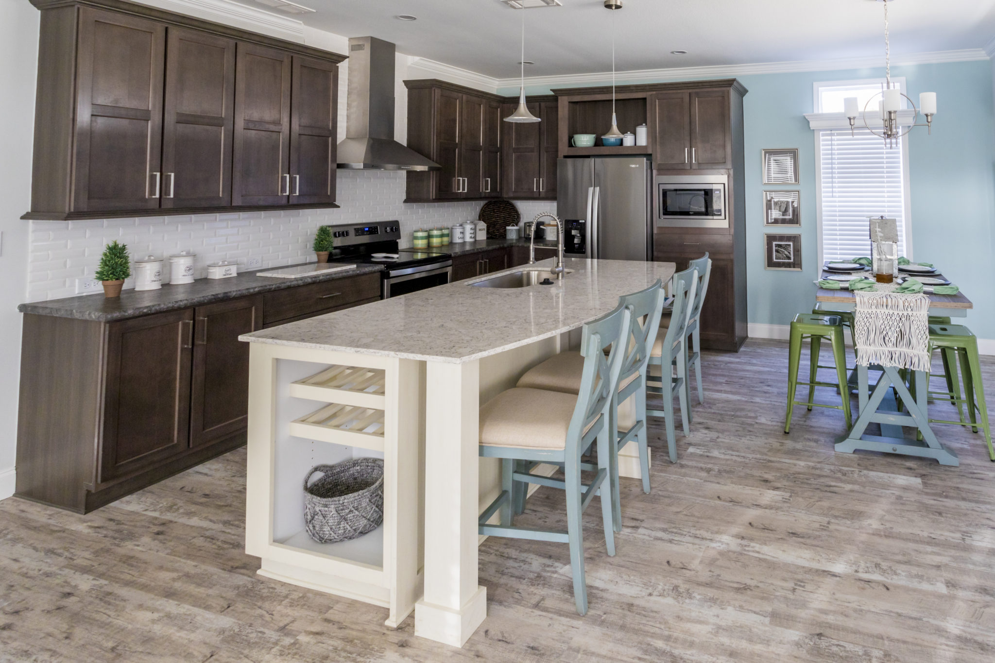 Why 55+ Manufactured Home Communities are So Popular With Retirees